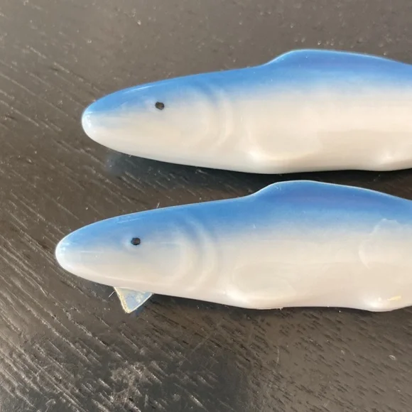 Shark Chop Stick Rests - Picture 7 of 7